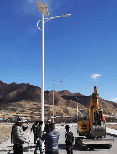 甘南碌曲10米临夏太阳能路灯项目