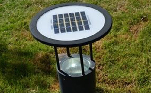 临夏别墅庭院氛围营造：草坪灯选型与布光技巧